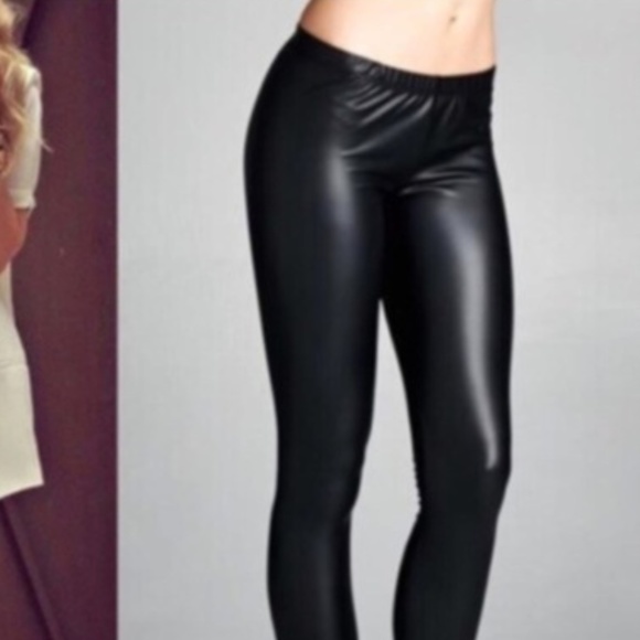 ✨HOST PICK✨Faux Leather Leggings NWT matte - Picture 5 of 6